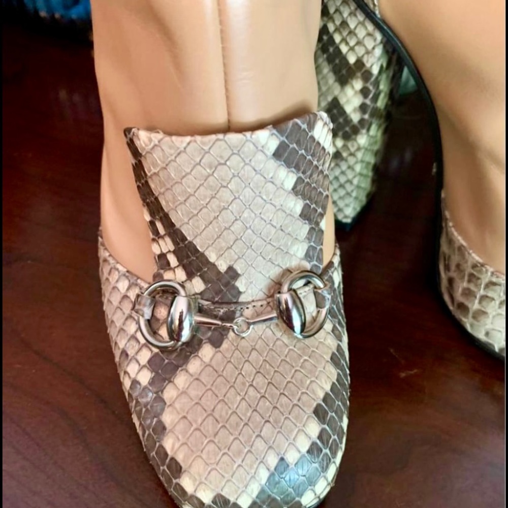 Authentic Gucci python horsebit Lillian boots